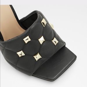 Selling because its to small